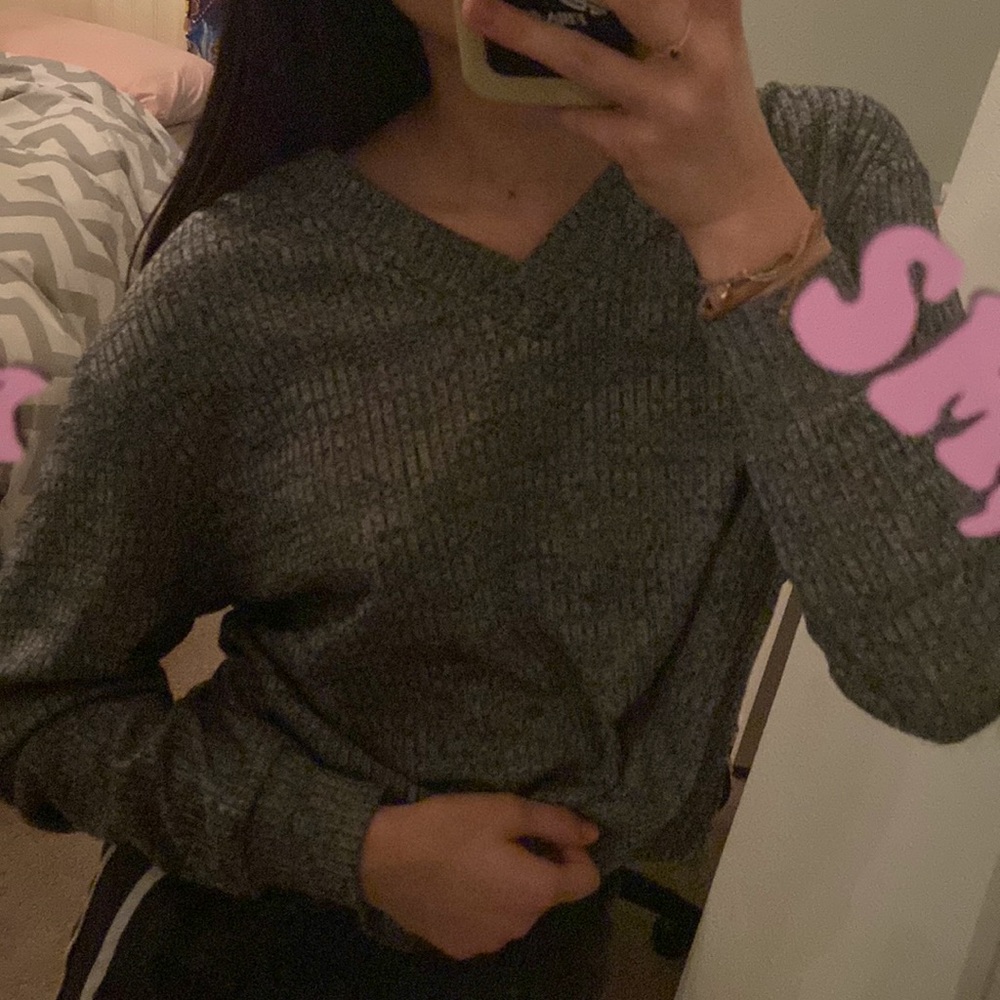 Cute V-Neck Top